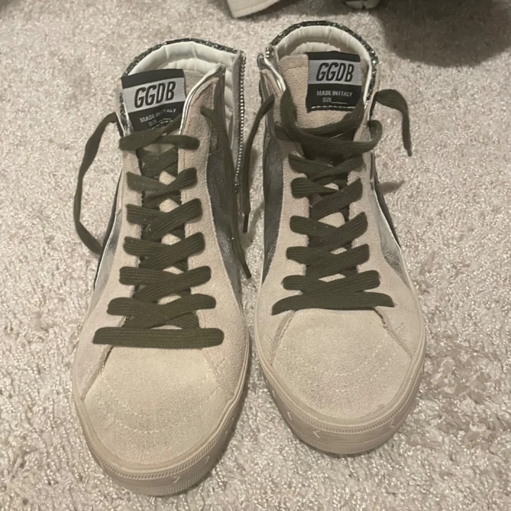 GG Sneakers - Picture 4 of 4